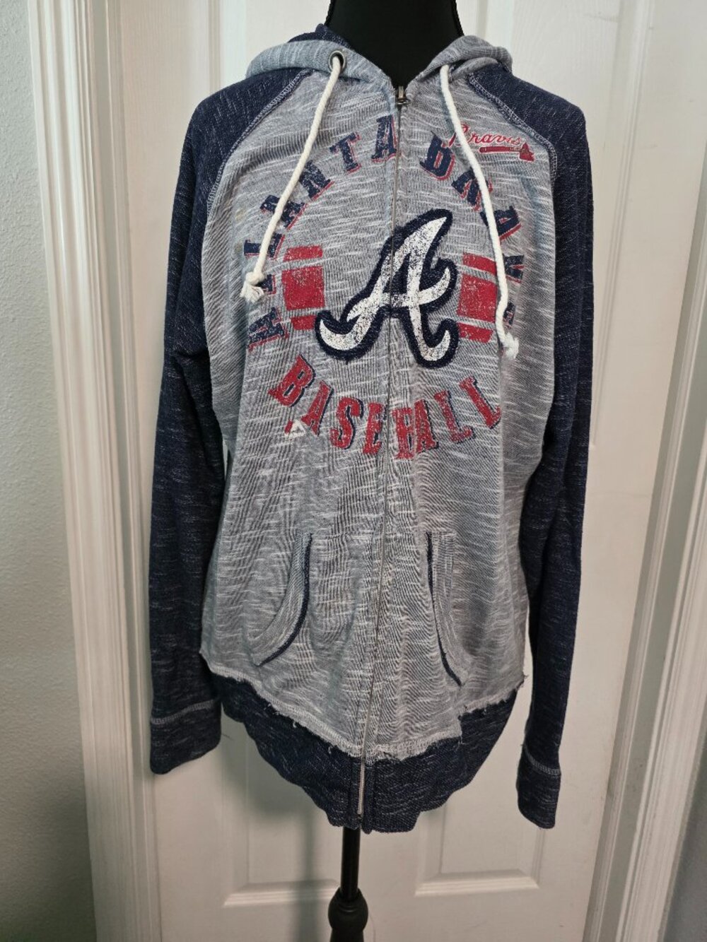 Atlanta Braves Women's Majestic Cool Base Shirt XL and Zip-Up Hoodie - L  - EUC!